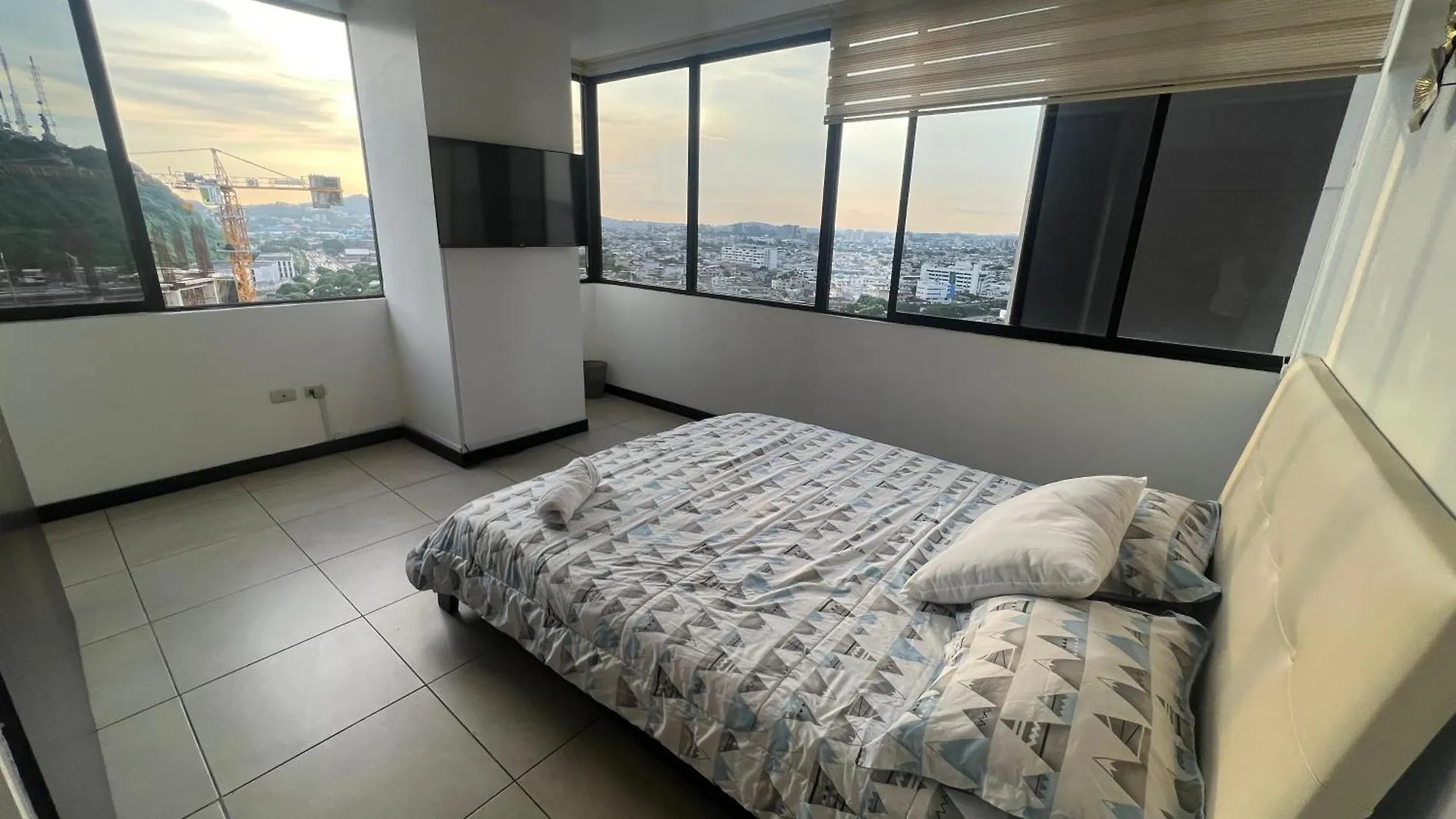 Departamentos De Lujo En Puerto Santa Ana, Guayaquil Ecuador Apartment Ecuador