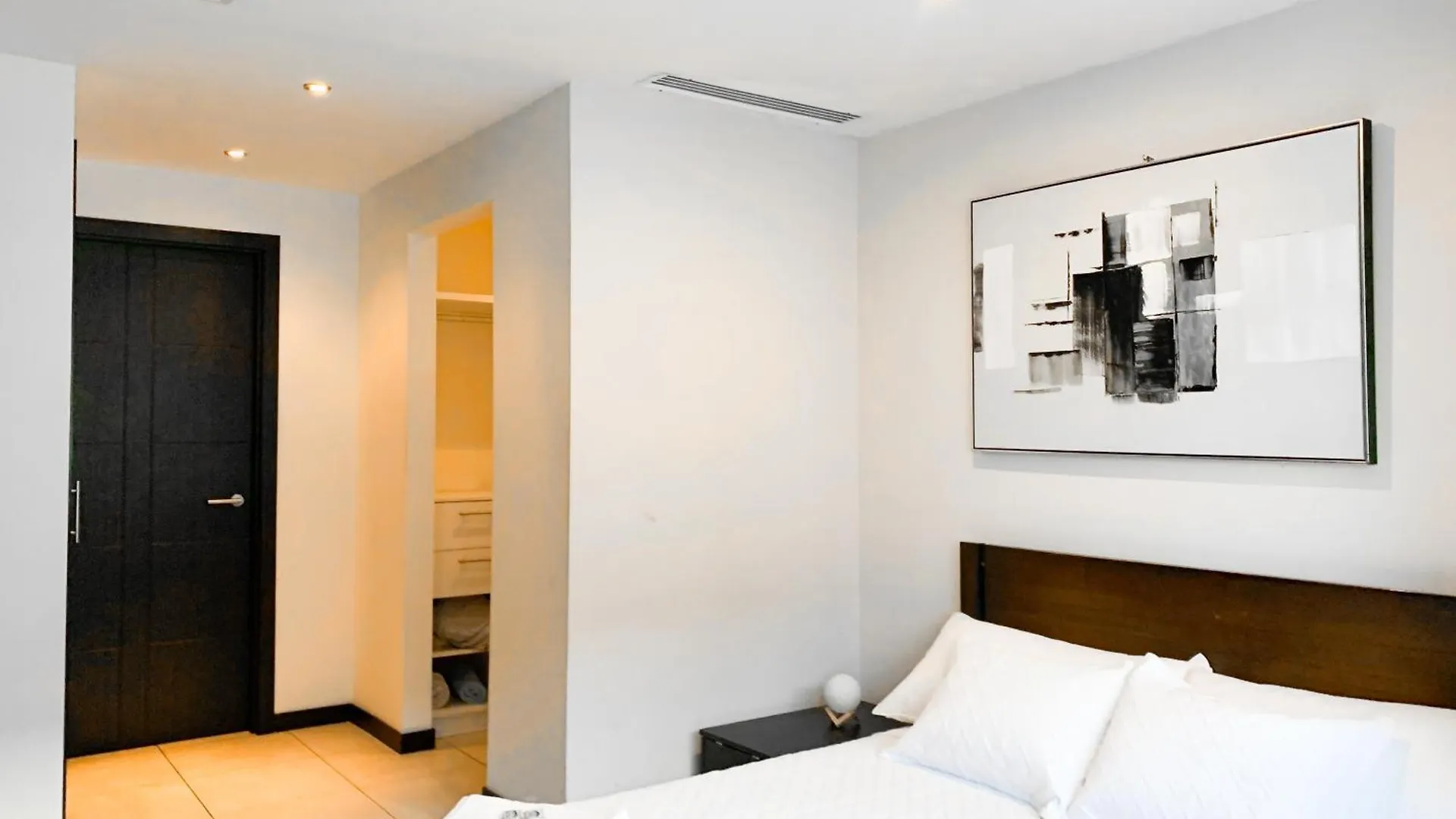 Departamentos De Lujo En Puerto Santa Ana, Guayaquil Ecuador Apartment Ecuador