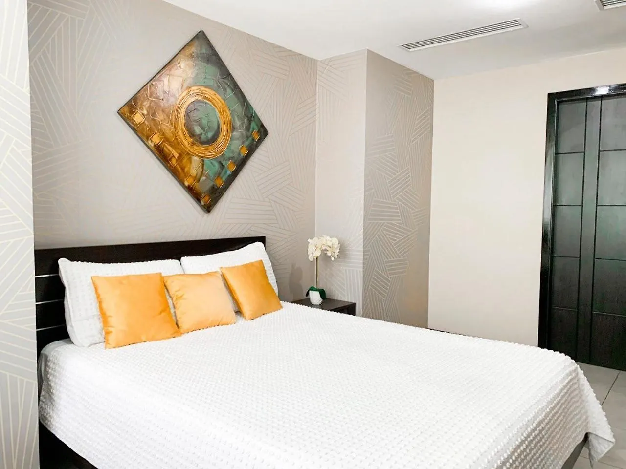 Departamentos De Lujo En Puerto Santa Ana, Guayaquil Ecuador Apartment